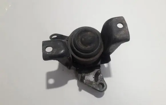 Toyota Corolla E90 Engine mount bracket 123050d050