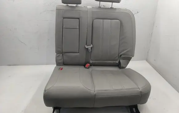 Opel Antara Second row seats 