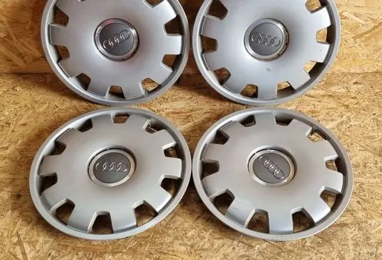 Audi A4 S4 B7 8E 8H R16 wheel hub/cap/trim 4B0601147D