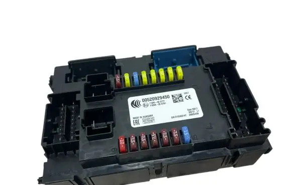Jeep Renegade Fuse module 00520929450 116RA000791 116RI000777
