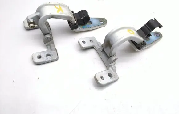 Mercedes-Benz GLK (X204) Tailgate/trunk/boot hinge A2047400837 A2047400737