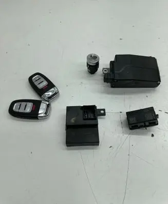 Audi A7 S7 4G Ignition key/card 10007L6010