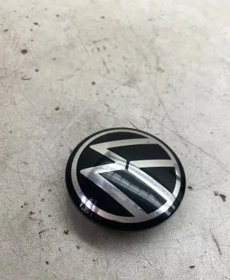 Volkswagen PASSAT B8 Original wheel cap 000071213D
