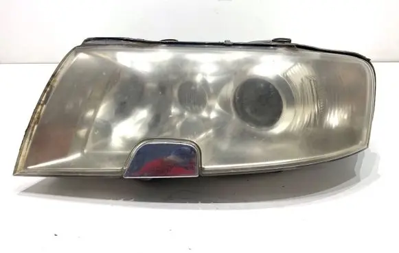 Skoda Superb B5 (3U) Headlight/headlamp
