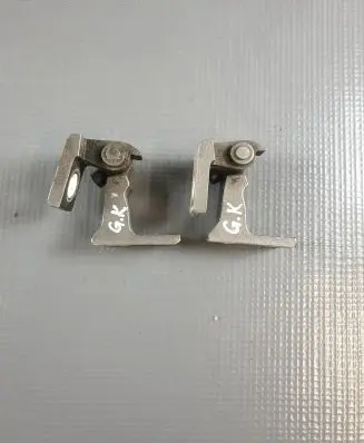 Volkswagen Golf VII Rear door hinge set 8K0831401D 8K0831401A