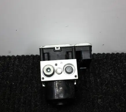 Porsche Cayenne (92A) ABS Pump 7P0907379E