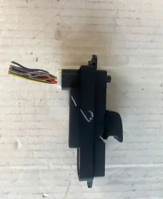 Mazda 3 I Electric window control switch BP4K66370