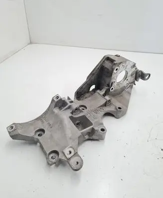 Volkswagen Jetta VI Generator/alternator bracket 03L903143Q