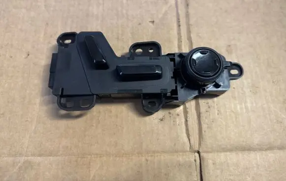 Volvo XC90 Seat control switch 31419580