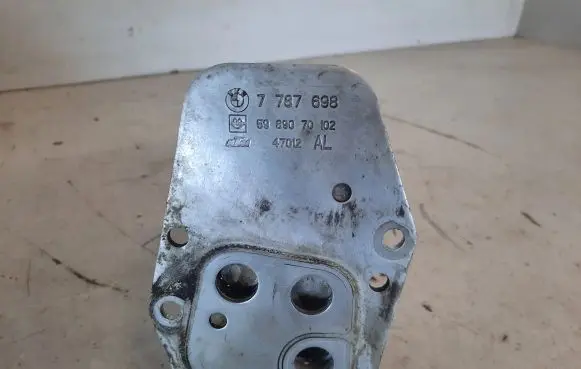 BMW X3 E83 Engine oil radiator 7787698