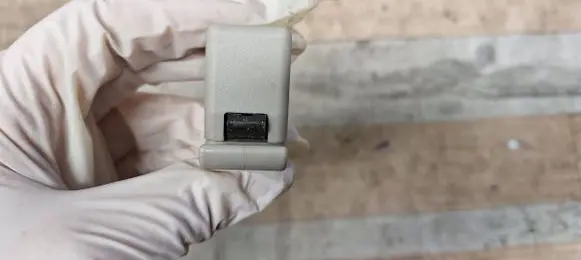 Sun visor clip/hook/bracket