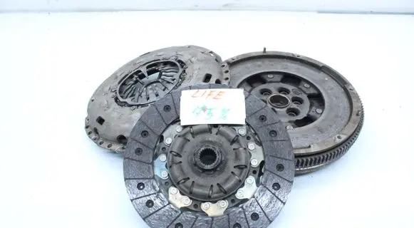 Volkswagen PASSAT B7 Clutch set kit 324035510