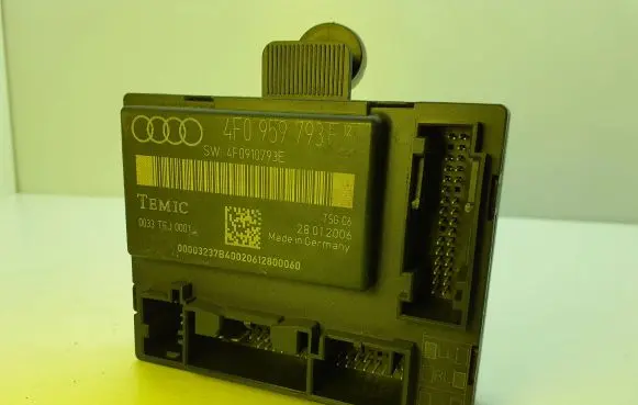 Audi A6 S6 C6 4F Other control units/modules 4F0959793F 0033TFJ0001 4F0910793E