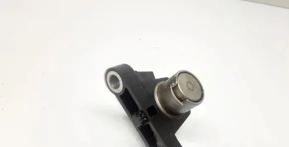 Volvo V70 Crankshaft position sensor 30637803
