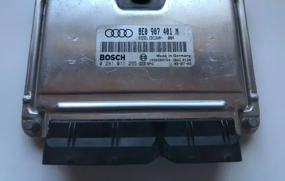 Audi A6 S6 C5 4B Engine control unit/module 8E0907401M 0281011255 1039S02764