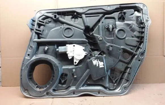 Mercedes-Benz ML W166 Front door window regulator with motor A1669060301