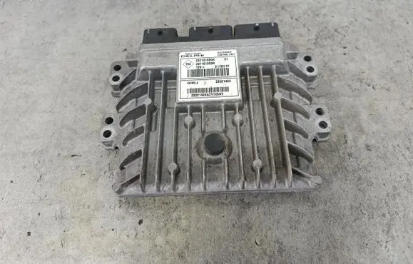 Renault Clio III Engine control unit/module ECU