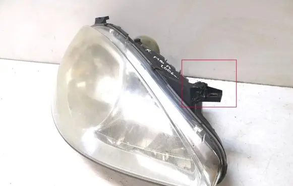 Mercedes-Benz A W169 Headlight/headlamp A1698200261