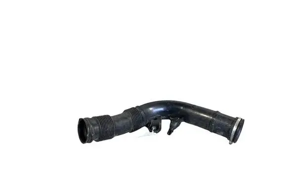 Volvo XC90 Turbo air intake inlet pipe/hose 31657341