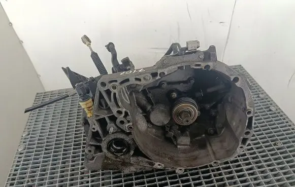 Dacia Logan VAN Manual 5 speed gearbox JR5327