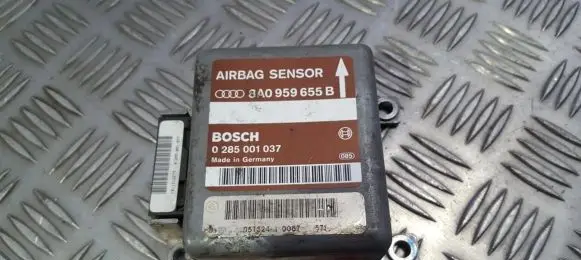 Audi A4 S4 B5 8D Airbag control unit/module 8a0959655b 0285001037