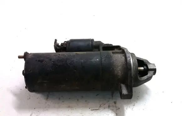 BMW 7 E38 Starter motor 0001110071