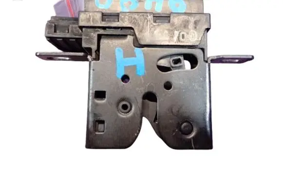 Renault Scenic I Tailgate/trunk/boot lock/catch/latch