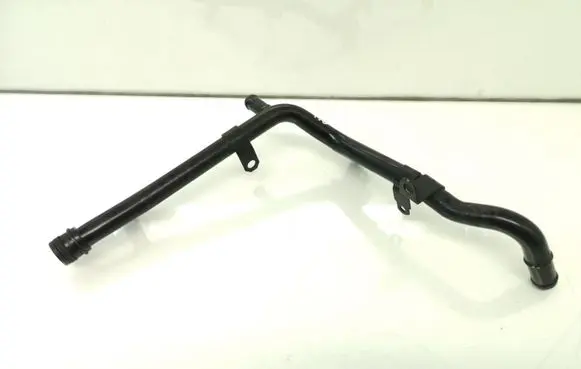 Volkswagen PASSAT B6 Engine coolant pipe/hose 038121065CS
