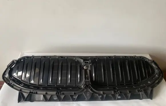 BMW M8 F91 F92 G14 G15 Front grill 18715610