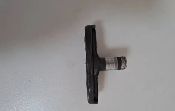 Volkswagen Polo V 6R Trunk lock loop 1T0827517A