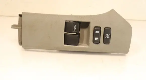 Toyota Yaris Electric window control switch