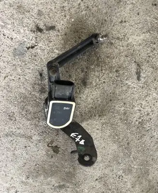 Rear air suspension level height sensor