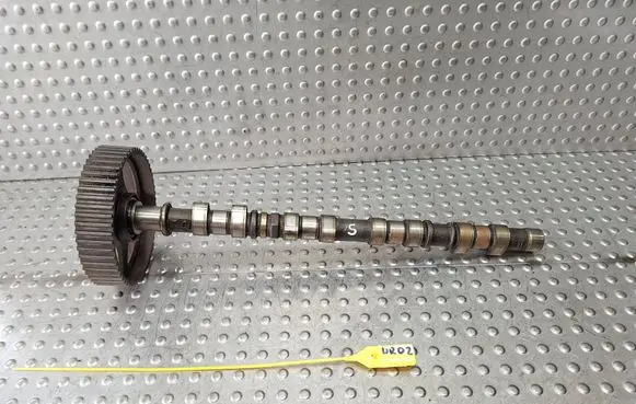 Hyundai Santa Fe Camshaft G4JS