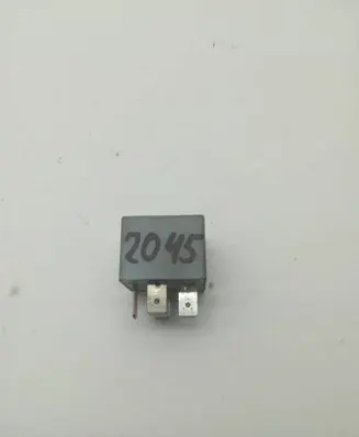 Volkswagen Golf V Other relay 141951253B