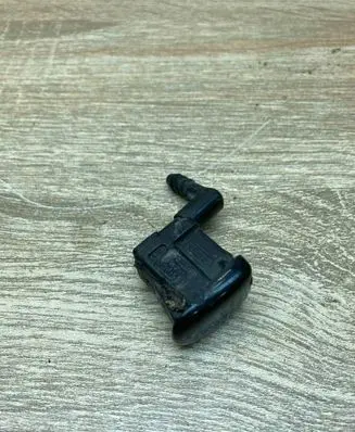 BMW 5 E39 Windshield washer spray nozzle 8361039