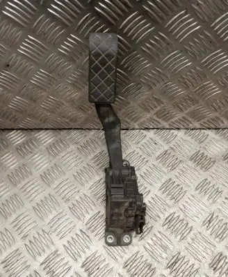 Volkswagen Transporter - Caravelle T5 Accelerator throttle pedal 7H1721503