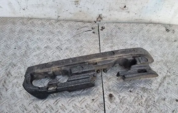 Front bumper foam support bar