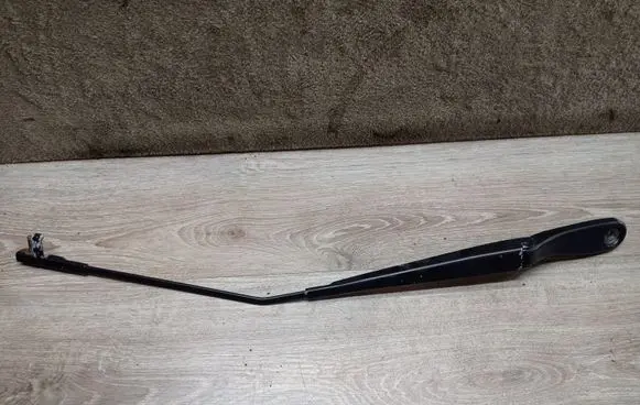 Volvo V50 Windshield/front glass wiper blade 30698250