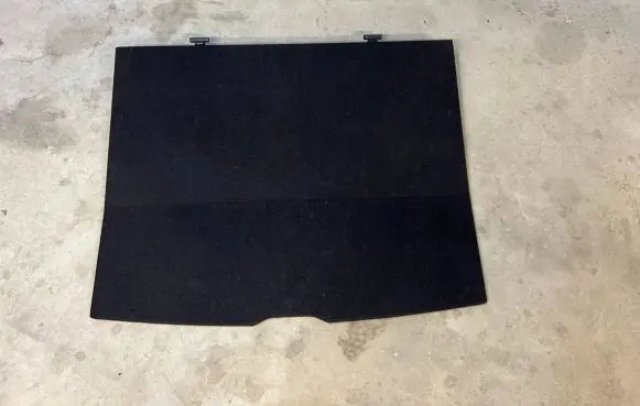 Trunk/boot floor carpet liner