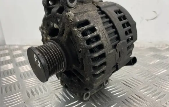 Mercedes-Benz CLS C219 Generator/alternator A0131546402 0121715013
