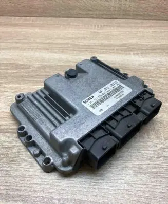 Renault Megane II Engine control unit/module ECU 8200391966 0281011776