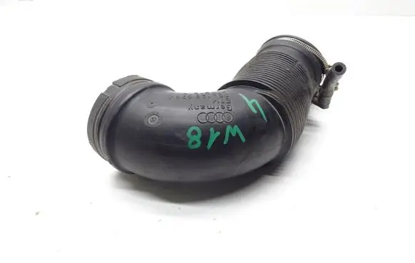 Air intake hose/pipe