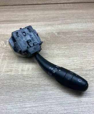 Hyundai i30 Indicator stalk 3673MA