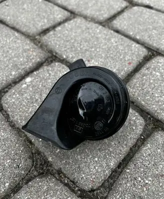 Volkswagen Transporter - Caravelle T5 Horn signal 703881157