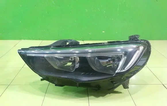 Opel Insignia B Headlight/headlamp 662588537