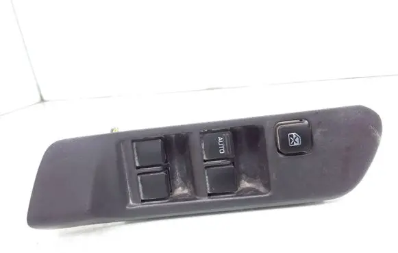Nissan Primera Electric window control switch