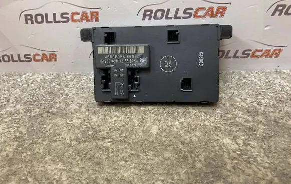 Mercedes-Benz C W203 Door control unit/module 203820128502