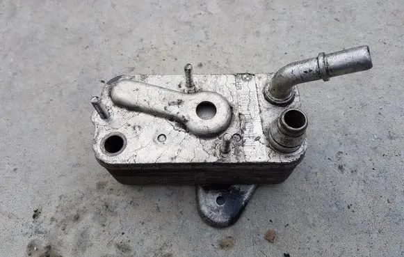 BMW X5 E70 Engine oil radiator 7800408