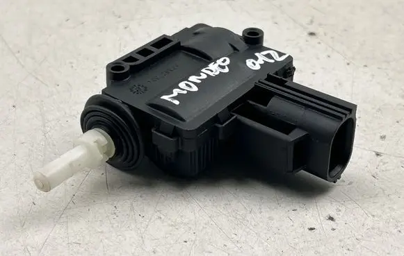 Ford Mondeo MK IV Fuel tank cap lock motor 