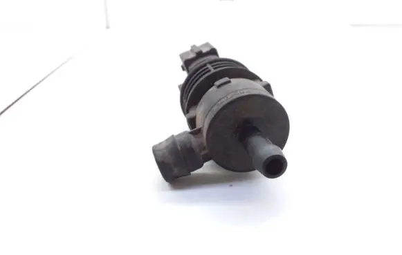 Volvo 850 Engine mount vacuum valve 1433602